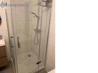 Loodgieter Douchecabine Douchecabine op de juiste manier installeren