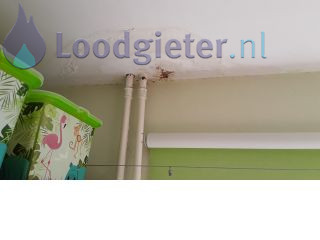 Loodgieter Zinken dakgoot Lekkage zinken dakgoot
