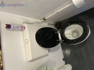 Loodgieter Zwolle Doorlopend staand toilet (+/- 50 jaar oud)