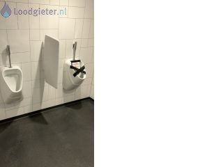 Loodgieter Urinoir 2 Urinoirs verstopt