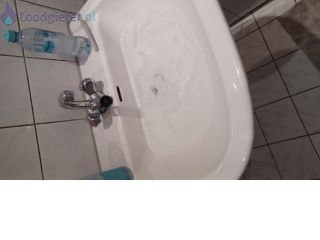 Loodgieter Wastafel verstopt Wasbak badkamer is verstopt.