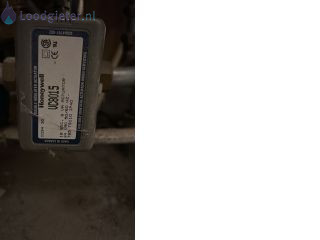 Loodgieter Stadsverwarming Vervangen pomp tweewegklep VC8015