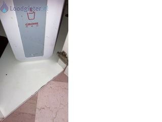 Loodgieter Close in boiler Lekkage slangetje van een Grohe Red keukenboiler
