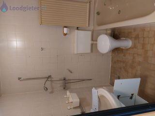 Loodgieter Installatie Toilet Wc verplaatsen en wasmachine aansluiting maken