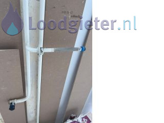 Loodgieter Waterleiding afdoppen Leidingwerk afdoppen + radiator aansluiten