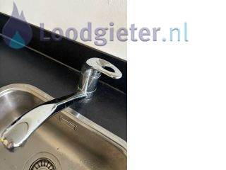 Loodgieter Verstopte Gootsteen Verstopping gootsteen en keukenkraan vervangen