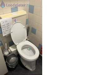 Loodgieter WC blijft doorlopen Wc blijft doorlopen.